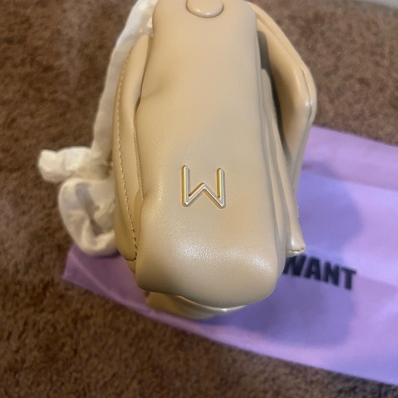 House of Want We are splendid Beige shoulder Crossbody w/ Built in Wallet H.O.W - Picture 9 of 11